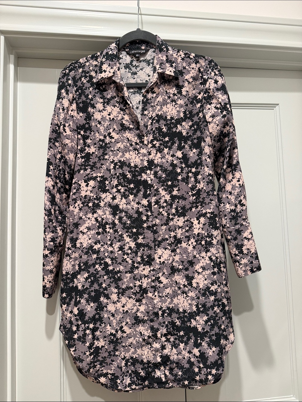 Long-Sleeve Silk Pink and Black Shirt Dress, Star pattern
